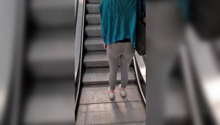 Lush control in Shopping mall