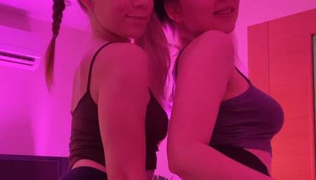 ???? Tease boobs 2 girls ????