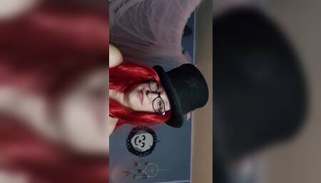 Behind the scenes of sexy cosplay