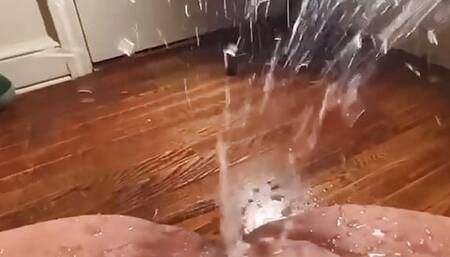 Sexy pussy cums enormous squirt