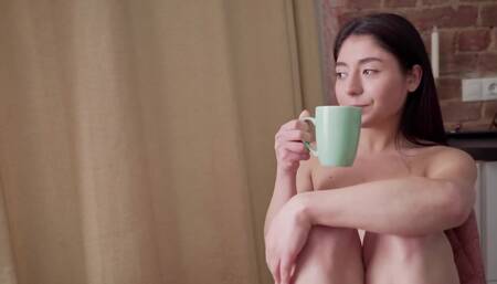 Naked girl shows her lovely feet and masturbates in solo video