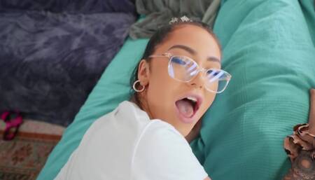 Naughty teen uses her twat and mouth to make the guy cum
