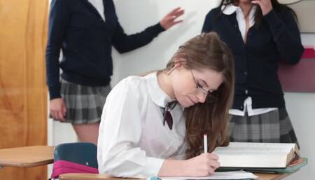 Newbie can't concentrate on studying because of college lesbians