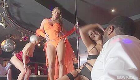 Klara La Chienne And Sexy Susy - Horny Strippers Get Naked And Have An Orgy On Stage