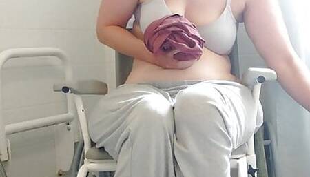 Paraplegic brunette Purplewheelz British milf peeing in the shower