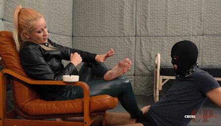 Dirty soles cleaned HD MP4