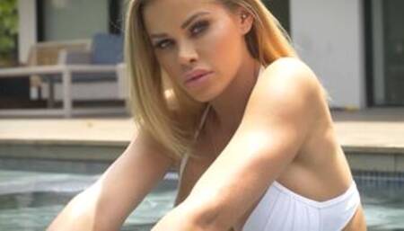 Hot ass blonde Jessa Rhodes shower sex