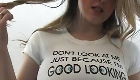 Teen babe seduces you with her sexy cute face