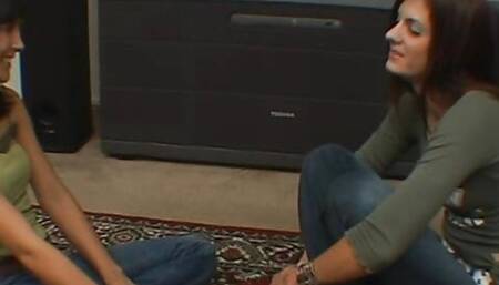 Two gorgeous teen sluts sharing massive cock - classic amateur homemade facial