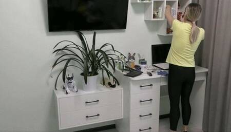 Clean the house farting loud WMV FULL HD 1080p