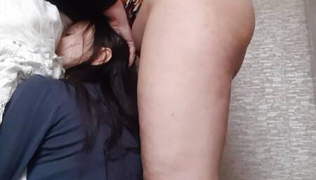 I look and masturbates while my girlfriend licks pussy under the skirt to another girl - Lesbian-illusion