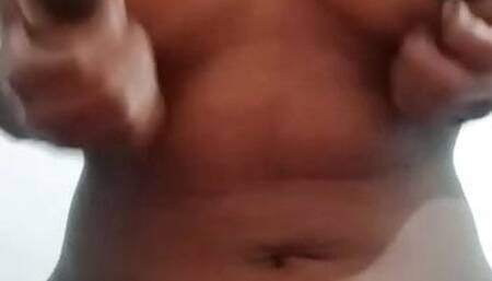 Desi SriLankan Teen Girl Play Her Boobs