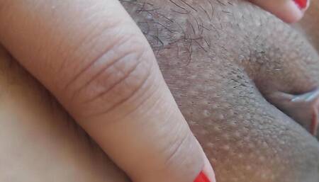 FITNESS MODEL ALONE AFTER THE GYM - Suellen Santos