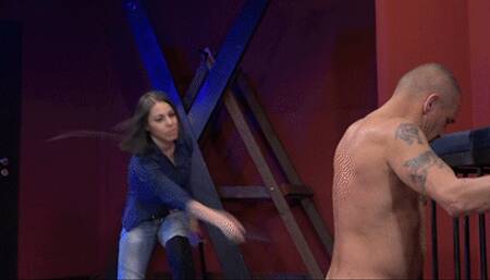 FULL HD Artemis with two whips