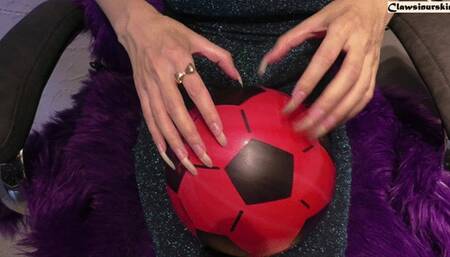 Nails scratch to burst 2 balls