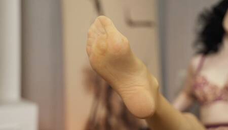 Callused feet in nylon stockings (720p)