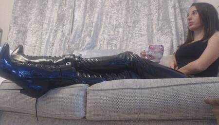 Relaxing and ignoring you pig