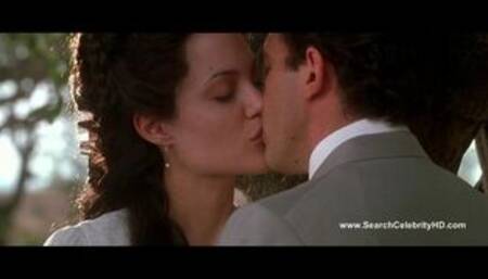 SEARCH CELEBRITY HD - Angelina Jolie nude - Original Sin