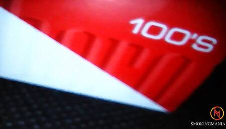 Marlboro red 100 inside