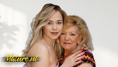 Blonde granny movie with admirable Selvaggia from Mature NL