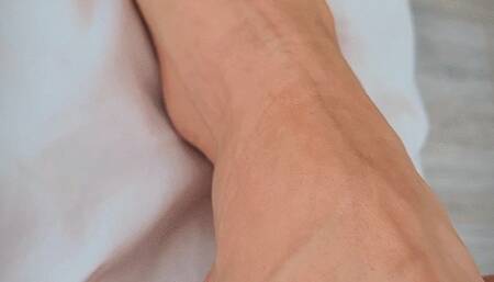 Worship my veiny feet