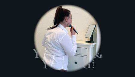 YY87 - Secretary in Trouble