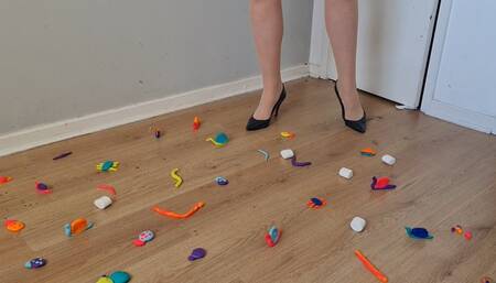 Play Doh Mass Crushing Part 1