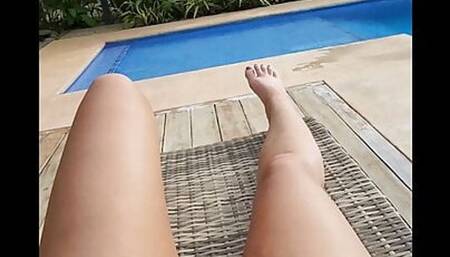 Hot thick teacher gets off outdoors in leopard bikini