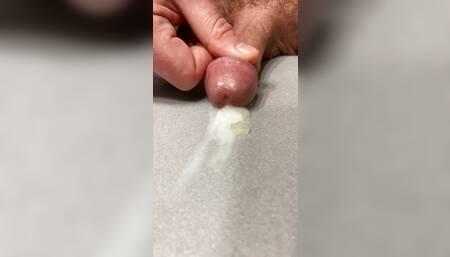 Quick cumshot closeup