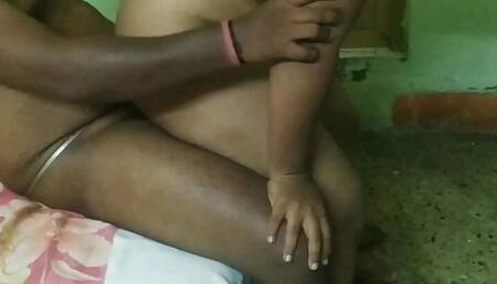 Tamil girl beautiful fucking with her lover friend in oyo room
