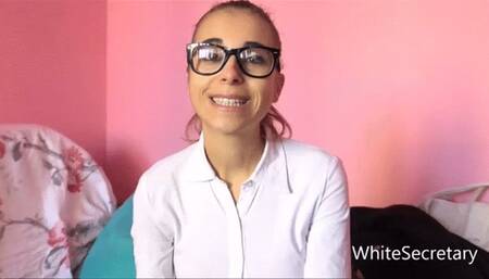 The perfect teeth of Jessica [JESSICA],