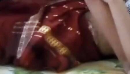 Desi Newly marrid Bhabhi ki Chudai full video hindi audio, Desi bhabhi full hot romantic kissing sex very hard fuck