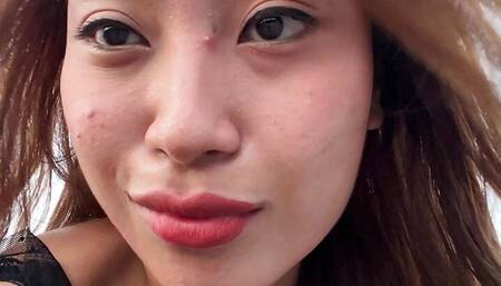 DEEP FRENCH KISSING YUK !!