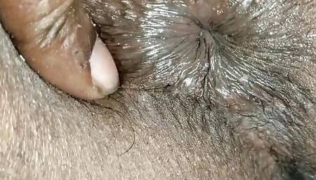 Paroswali bhabhi ki dever ne gand me land dala