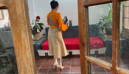 Milah Arches and the Pantyhose voyeur