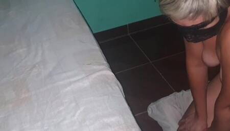 COMO ME GUSTA CHUPARLA\n