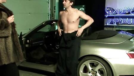 Busty brunette chick pays for a car repair with her holes