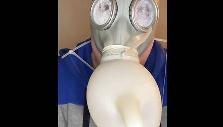 BHDL - N.V.A. LATEX GASMASK BREATHPLAY - THE LATEXGLO(W)VE - PART 1 - THE WARMUP