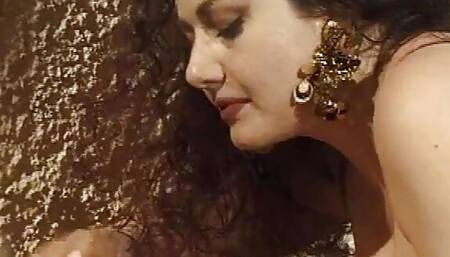 Jessica Rizzo in Mia moglie e' una gran porca 2 scene 04