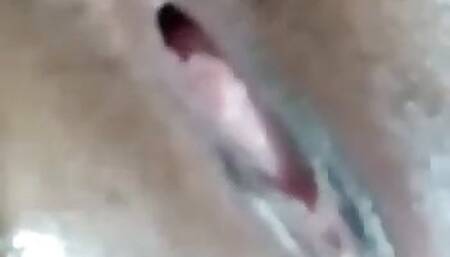 Namu Bhabi Bathroom me pussy ne ungli dalti hai