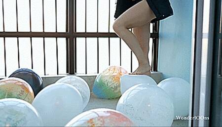 Emma barefoot pop all on the balcony Full HD