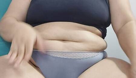 Gorgeous curvy Chloe plays with her ass and big pussy Pt 1