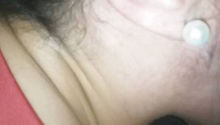 Casada dando dentro do carro e humilhando o corno manso parte final dando algenada