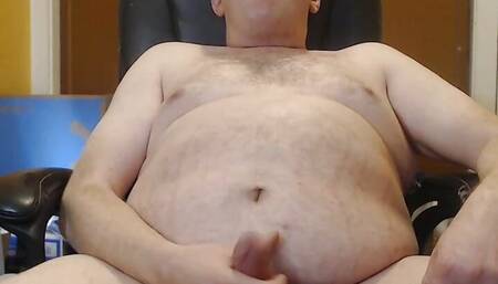 Pervert Shows Your Pussy The Way
