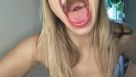 Wide open yarns red lipstick