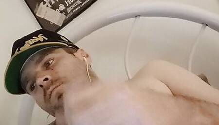 I already blew my load so im just hmjerking off