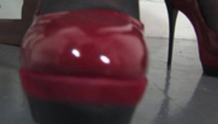 Mistress Akella - Worship My Feet