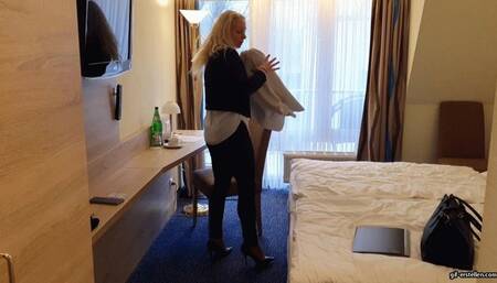 Business woman with dirty and sweaty feet in pantyhose 2 HD wmv 1920x1080