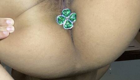 Aria’s New Buttplug