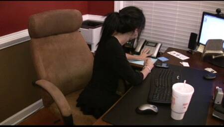 Secretary Laney Runs To Bathroom For A Pee Break! (mp4 sd)